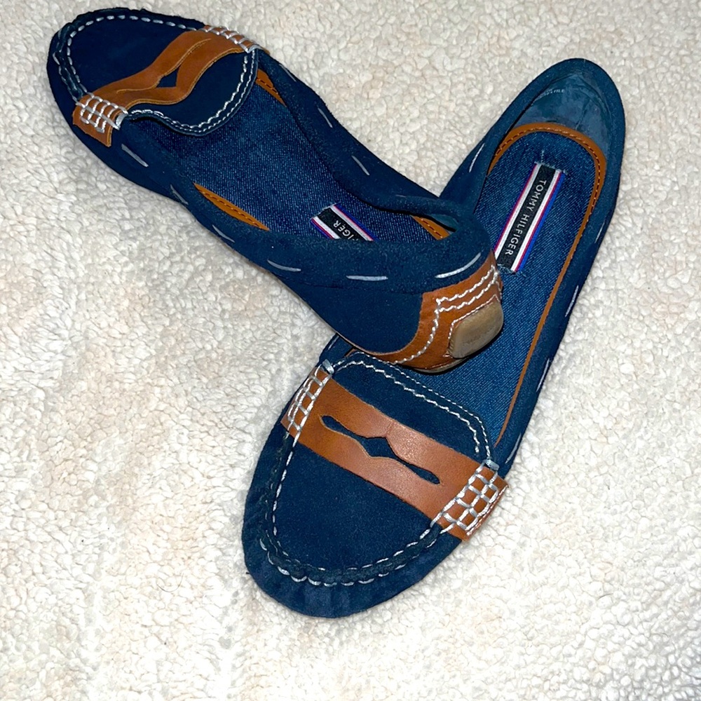 Tommy Hilfiger loafers barely worn